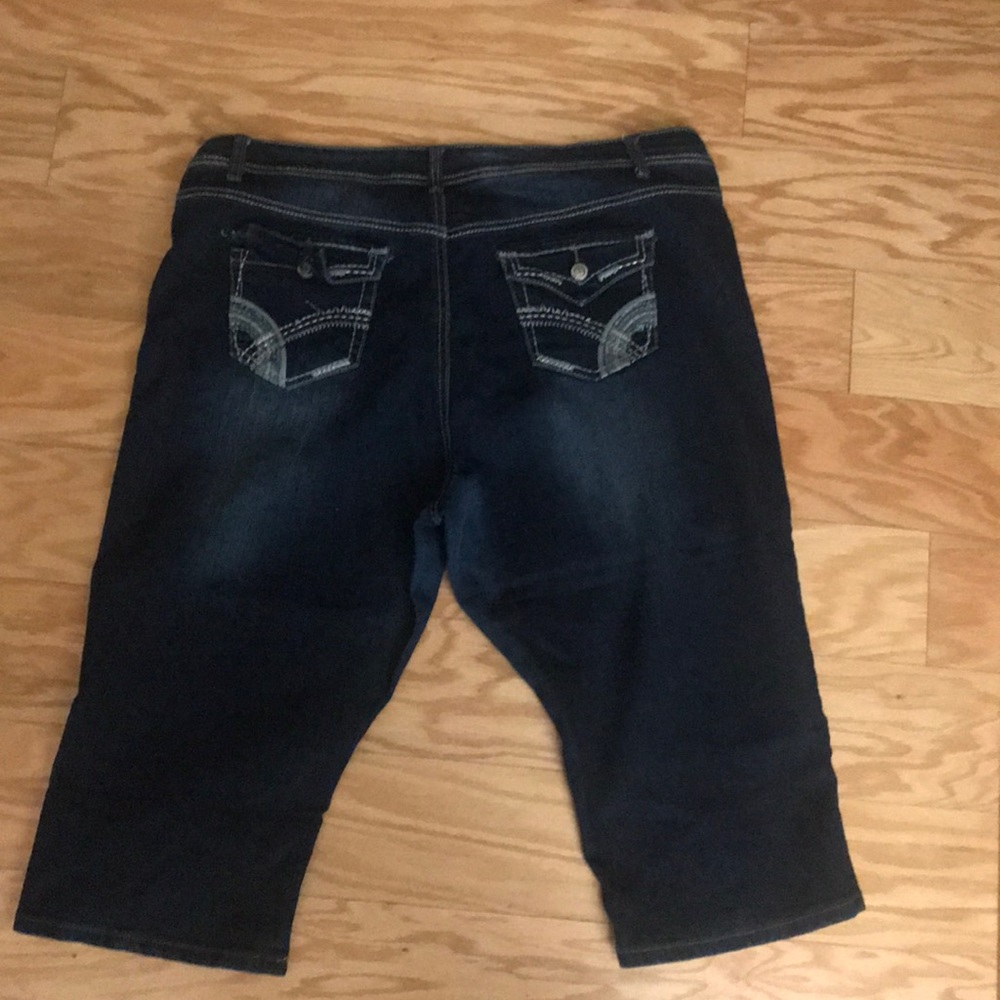 Capris - Picture 2 of 2